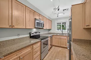 241 Clay St, Ashland, OR 97520 - Photo 7