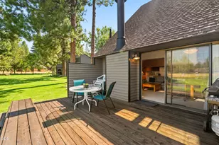 57331 Overlook Rd, Sunriver, OR 97707 - Photo 1