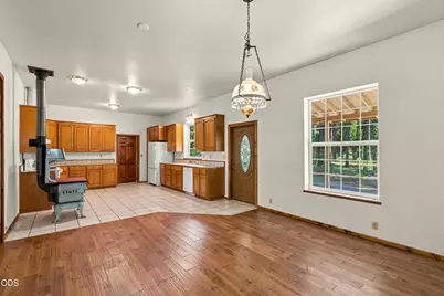 273 Fawn Lane, Azalea, OR 97410 - Photo 5