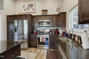 2210 Westwood Dr, Medford, OR 97501 - Photo 15