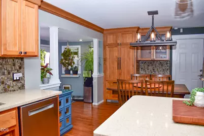 1088 N 5th Street, Central Point, OR 97502 - Photo 5