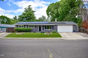 1088 N 5th St, Central Point, OR 97502 - Photo 45