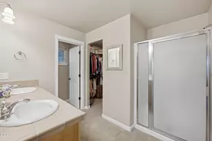 1374 NW Fort Clatsop St, Bend, OR 97703 - Photo 19