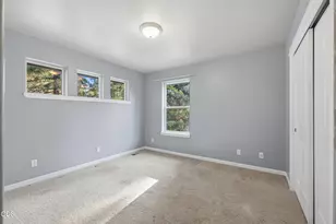 1374 NW Fort Clatsop St, Bend, OR 97703 - Photo 25