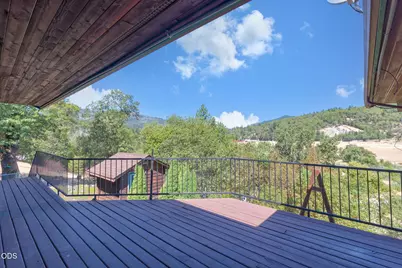 410 Lancelot Lane, Merlin, OR 97532 - Photo 7