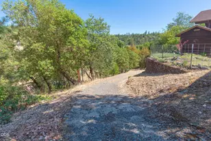 410 Lancelot Ln, Merlin, OR 97532 - Photo 41