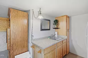 410 Lancelot Ln, Merlin, OR 97532 - Photo 47