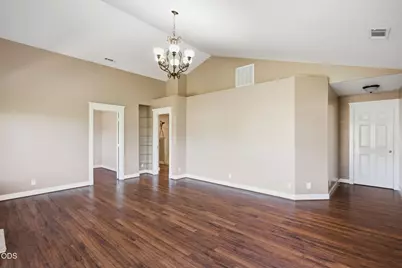 410 Lancelot Lane, Merlin, OR 97532 - Photo 9