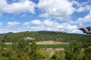 410 Lancelot Ln, Merlin, OR 97532 - Photo 55