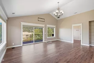 410 Lancelot Ln, Merlin, OR 97532 - Photo 7