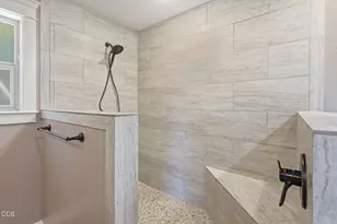 410 Lancelot Ln, Merlin, OR 97532 - Photo 27