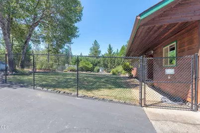 410 Lancelot Lane, Merlin, OR 97532 - Photo 5
