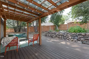 2225 SW 30th Ct, Redmond, OR 97756 - Photo 5