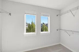 3433 SW 28th St, Redmond, OR 97756 - Photo 25