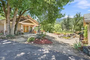 10128 E Evans Creek Rd, Rogue River, OR 97537 - Photo 5