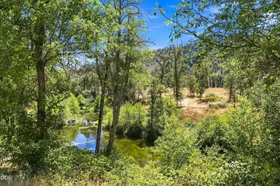10128 E Evans Creek Road, Rogue River, OR 97537 - Photo 45