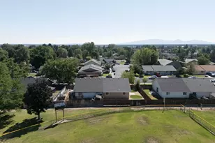 2741 SW 28th St, Redmond, OR 97756 - Photo 35