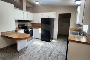 623 SW 2nd St, Madras, OR 97741 - Photo 7