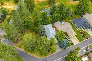 100 Twisted Pine Dr, Grants Pass, OR 97527 - Photo 43