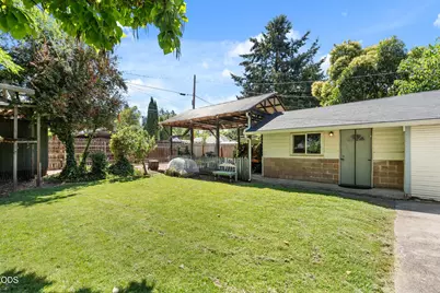 19 Vancouver Avenue, Medford, OR 97504 - Photo 25