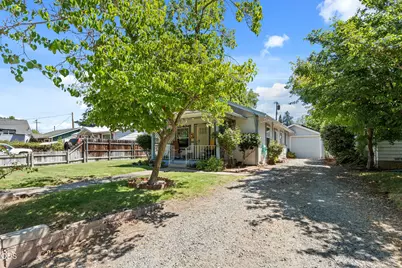 19 Vancouver Avenue, Medford, OR 97504 - Photo 3