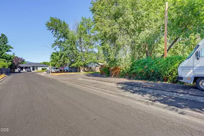 1995 Alpine Court, Medford, OR 97504 - Photo 35