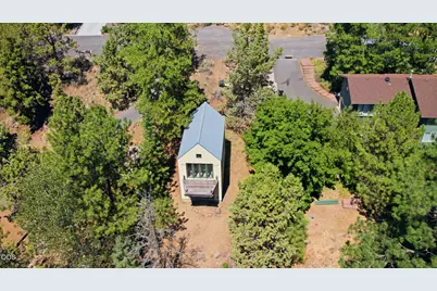1265 NW Saginaw Avenue, Bend, OR 97703 - Photo 17