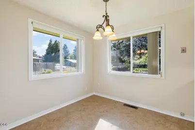 5336 Knightwood Drive, Klamath Falls, OR 97603 - Photo 15