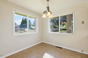 5336 Knightwood Dr, Klamath Falls, OR 97603 - Photo 15