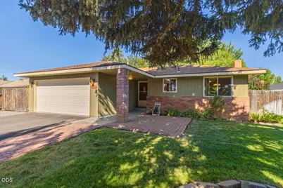 5336 Knightwood Drive, Klamath Falls, OR 97603 - Photo 1