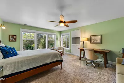 375 Mountain Paradise Drive, Grants Pass, OR 97526 - Photo 31