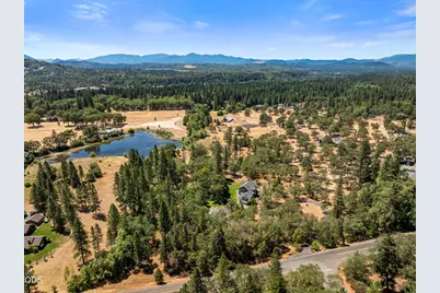 375 Mountain Paradise Drive, Grants Pass, OR 97526 - Photo 47