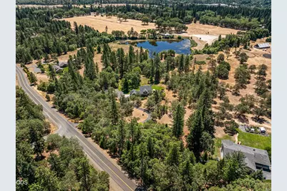 375 Mountain Paradise Drive, Grants Pass, OR 97526 - Photo 43