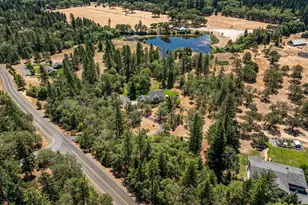 375 Mountain Paradise Dr, Grants Pass, OR 97526 - Photo 43