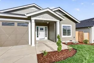 3233 Garner Wy, Medford, OR 97504 - Photo 3