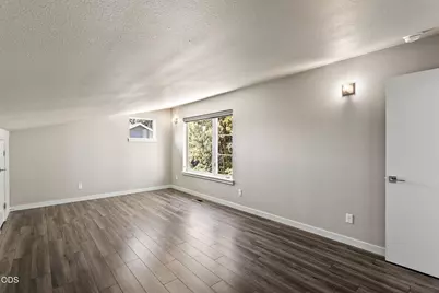 61547 SE Lincoln Lane, Bend, OR 97702 - Photo 17