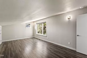 61547 SE Lincoln Lane, Bend, OR 97702 - Photo 17