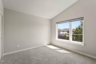 61547 SE Lincoln Lane, Bend, OR 97702 - Photo 23