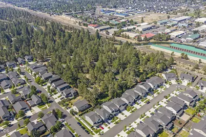 61547 SE Lincoln Lane, Bend, OR 97702 - Photo 41