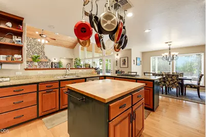 1099 SE Oriole Street, Grants Pass, OR 97526 - Photo 21