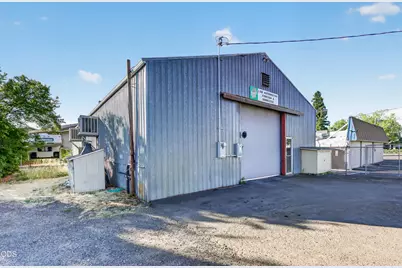 2714 N Pacific Highway, Medford, OR 97501 - Photo 5