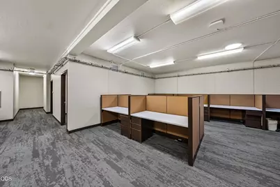 209 N Pacific Highway, Talent, OR 97540 - Photo 31