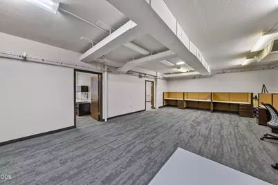 209 N Pacific Highway, Talent, OR 97540 - Photo 13