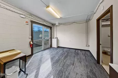 209 N Pacific Highway, Talent, OR 97540 - Photo 43
