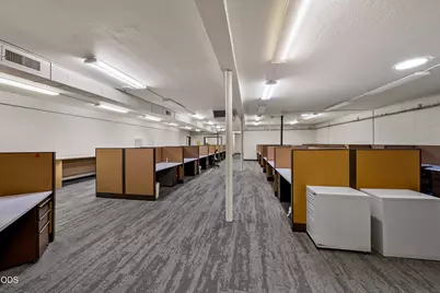 209 N Pacific Highway, Talent, OR 97540 - Photo 27