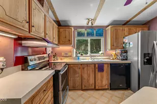 365 Greens Creek Rd, Grants Pass, OR 97527 - Photo 19