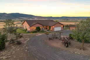 11811 Falvey Rd, Klamath Falls, OR 97603 - Photo 13