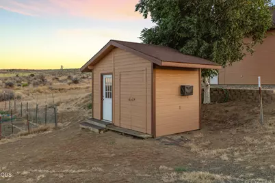 11811 Falvey Road, Klamath Falls, OR 97603 - Photo 55