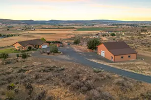 11811 Falvey Rd, Klamath Falls, OR 97603 - Photo 77