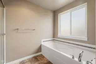 2534 NE Cretia Ct, Bend, OR 97701 - Photo 25